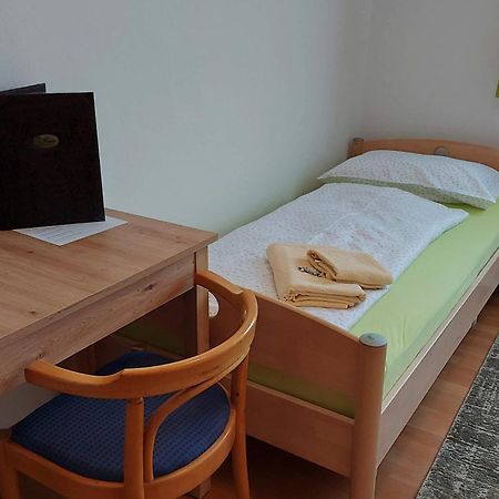 Gaestehaus Franz Kroatisch Geresdorf 외부 사진